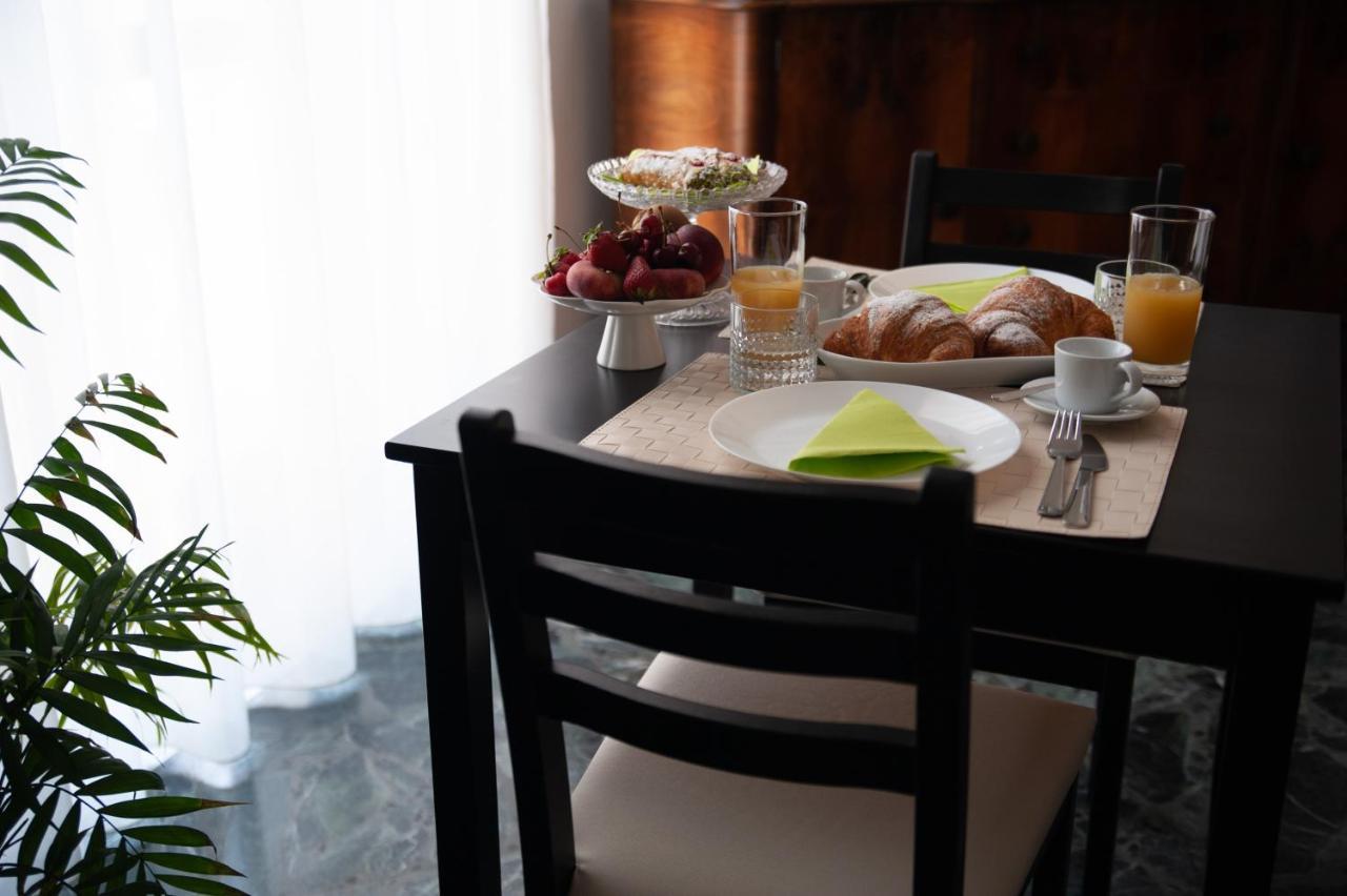 ريبوسْتو Casa Del Marchese B&B المظهر الخارجي الصورة