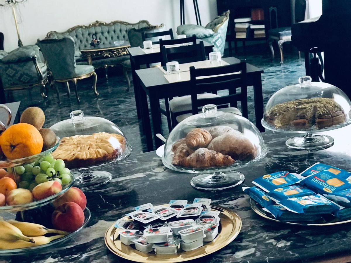ريبوسْتو Casa Del Marchese B&B المظهر الخارجي الصورة