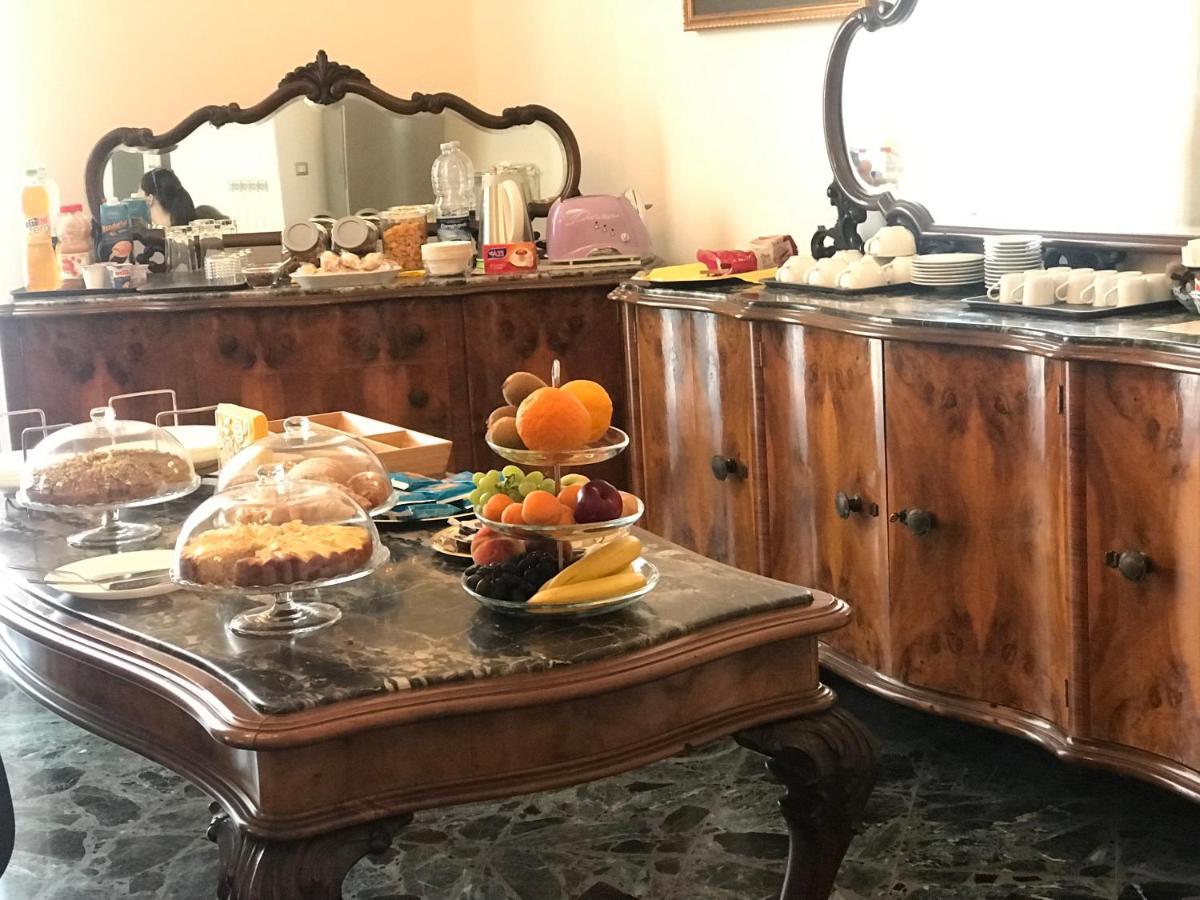 ريبوسْتو Casa Del Marchese B&B المظهر الخارجي الصورة